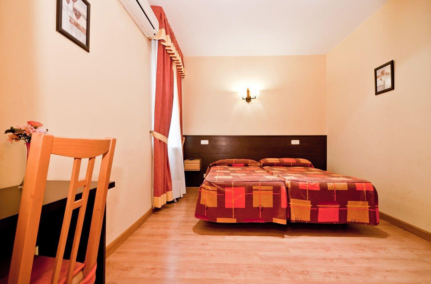 Hostal Las Cortes Μαδρίτη Εξωτερικό φωτογραφία