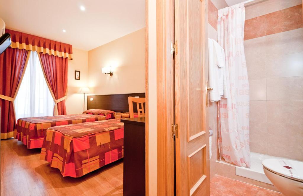 Hostal Las Cortes Μαδρίτη Εξωτερικό φωτογραφία