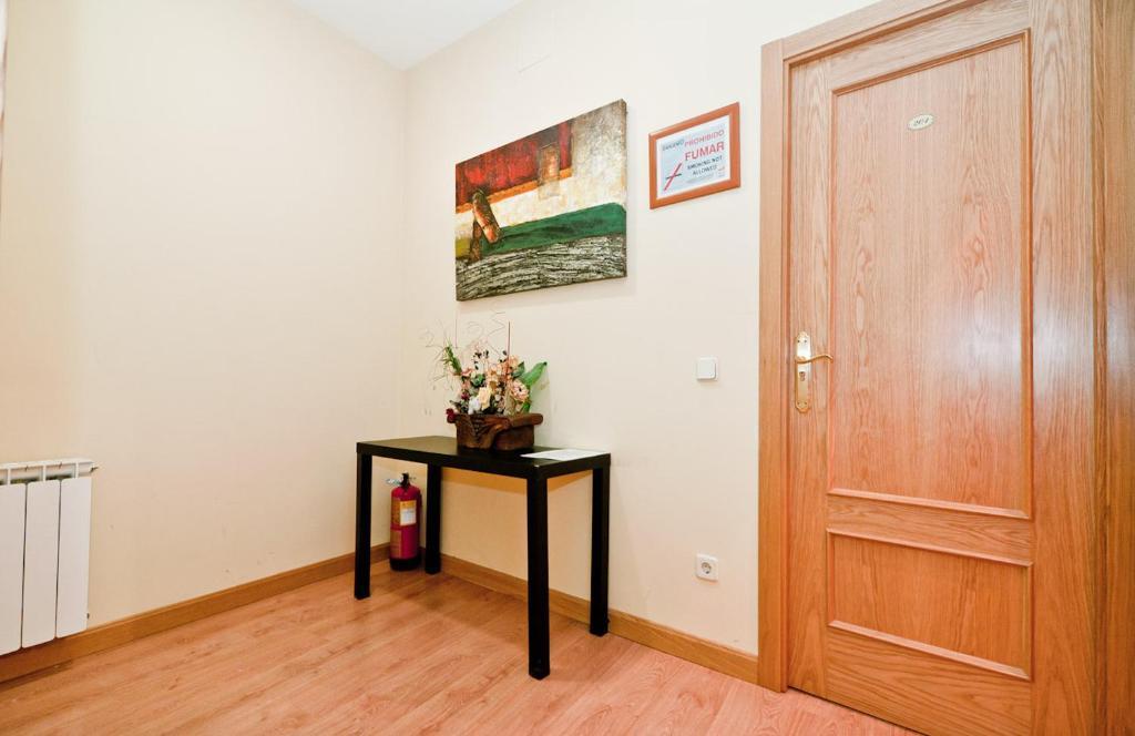 Hostal Las Cortes Μαδρίτη Εξωτερικό φωτογραφία